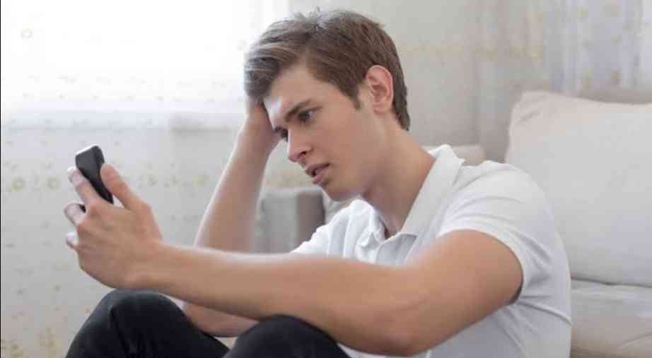 Belanja Impulsif Gen Z: Antara FOMO dan Underconsumption Core
