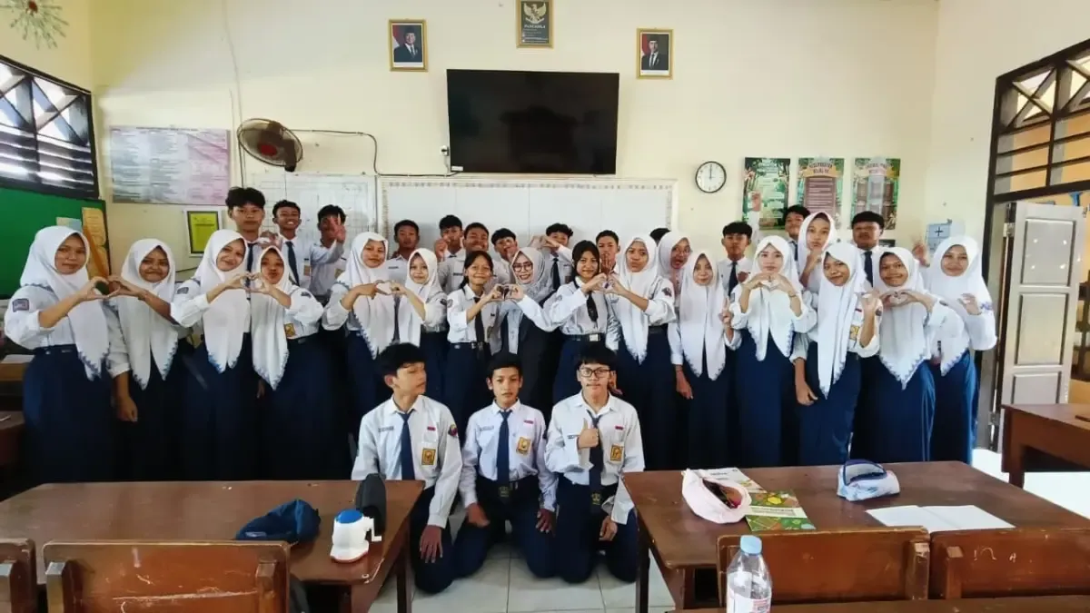 Ratusan Siswa Ikuti Olimpiade Koding dan AI: Strategi Membangun Literasi Digital Sejak SMP