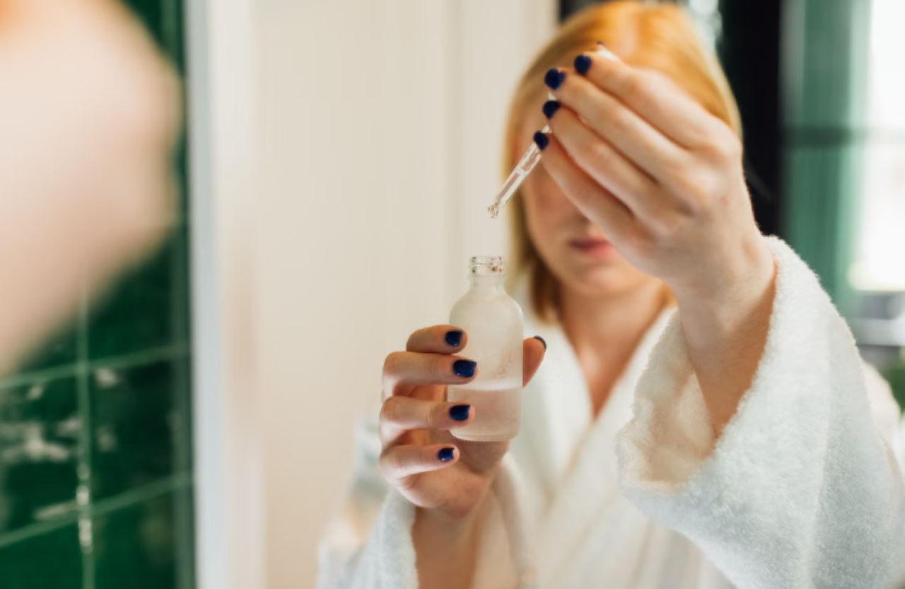 Peeling Serum untuk Kulit Kusam: Panduan Memilih AHA, BHA, dan PHA