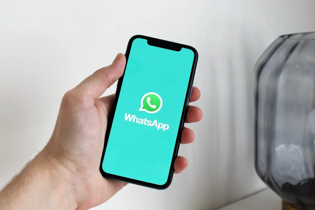 Atur Chat WhatsApp Lebih Rapi dengan Arsip Tersembunyi