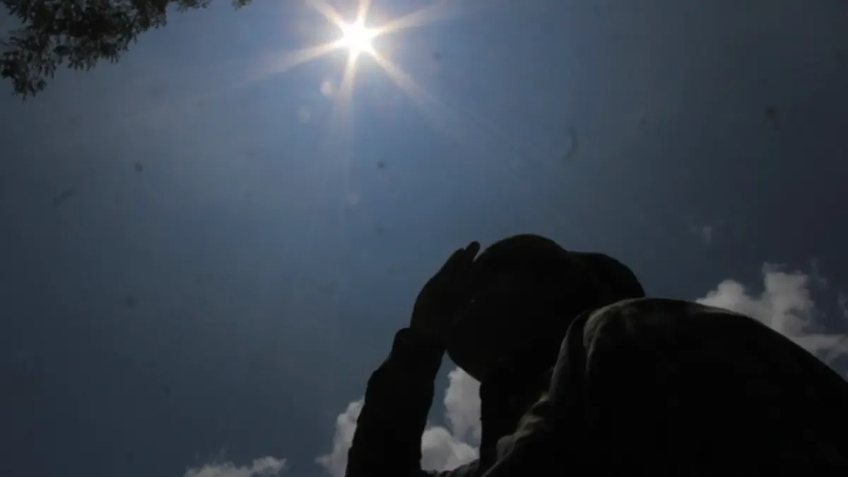 Mengenali Dehidrasi dan Heat Stroke di Cuaca Panas Ekstrem