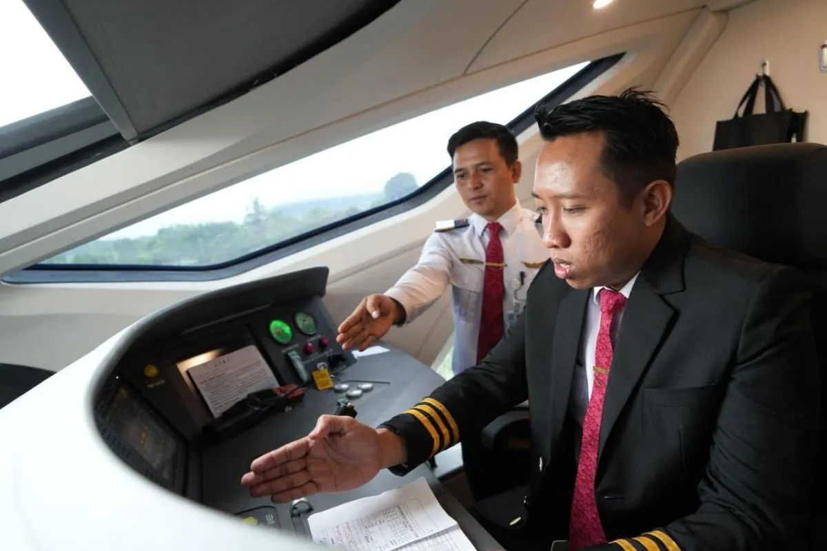 Kereta Cepat Whoosh: Tonggak Kemandirian Operasional Tenaga Lokal