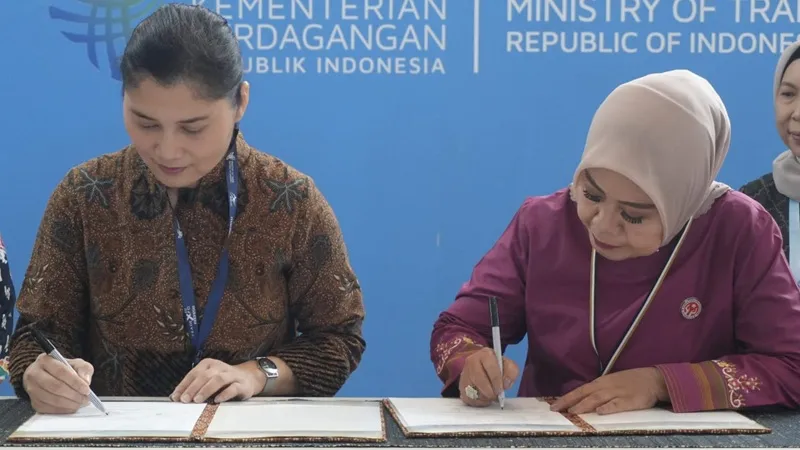 Sulaman Kapalo Samek: Wastra Tradisional yang Mengangkat Ekonomi Perempuan