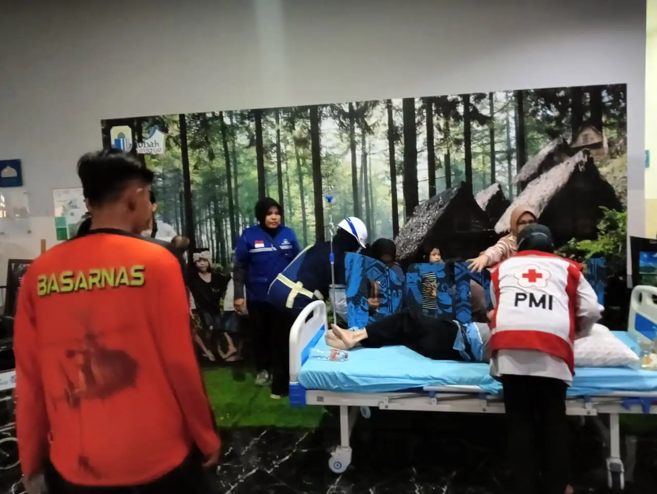 Evakuasi 460 Penumpang dari Kapal Terbakar di Pelabuhan Merak