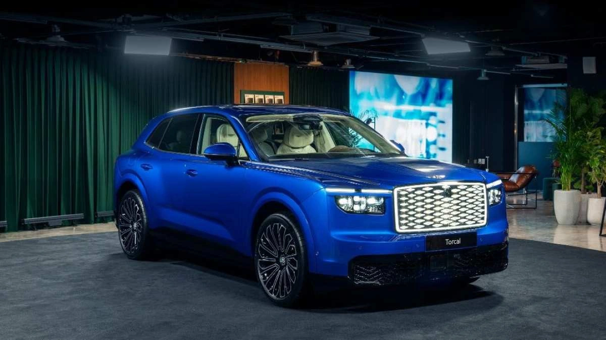 Mercedes-AMG GT vs Bentley Torcal: Pertarungan SUV Listrik Mewah