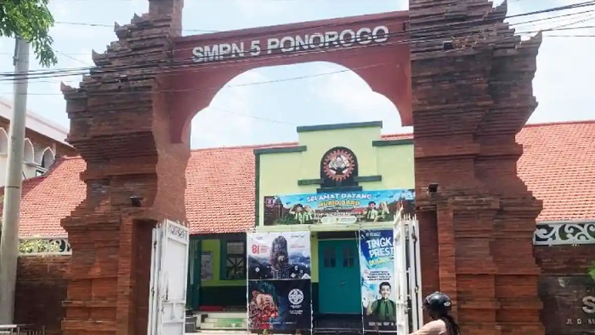 Iuran Sekolah Rp1 Juta Tanpa Rincian: Wali Murid Menuntut Transparansi