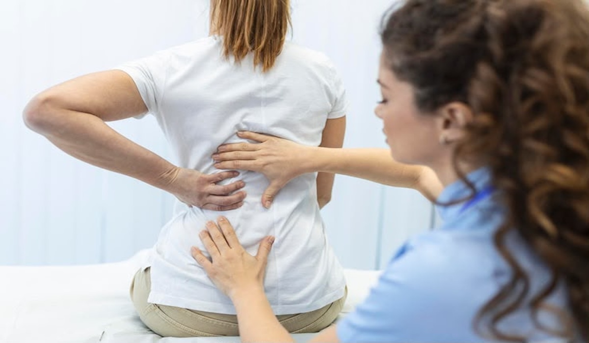 Tinggi Badan Menyusut Drastis? Waspadai Tanda Awal Osteoporosis
