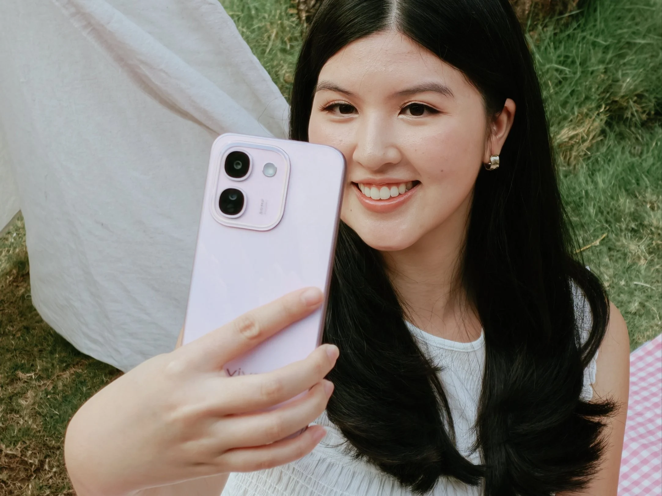 Vivo V80 Lite 5G: Ponsel Tahan Banting dengan Baterai 10.000 mAh