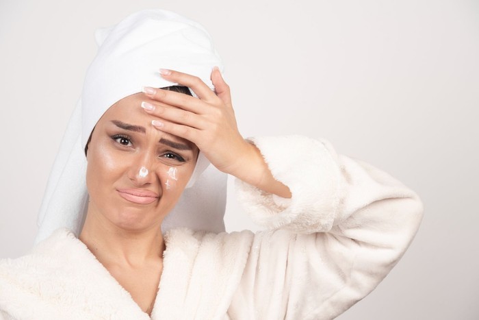 6 Kesalahan Eksfoliasi yang Diam-diam Merusak Kulit