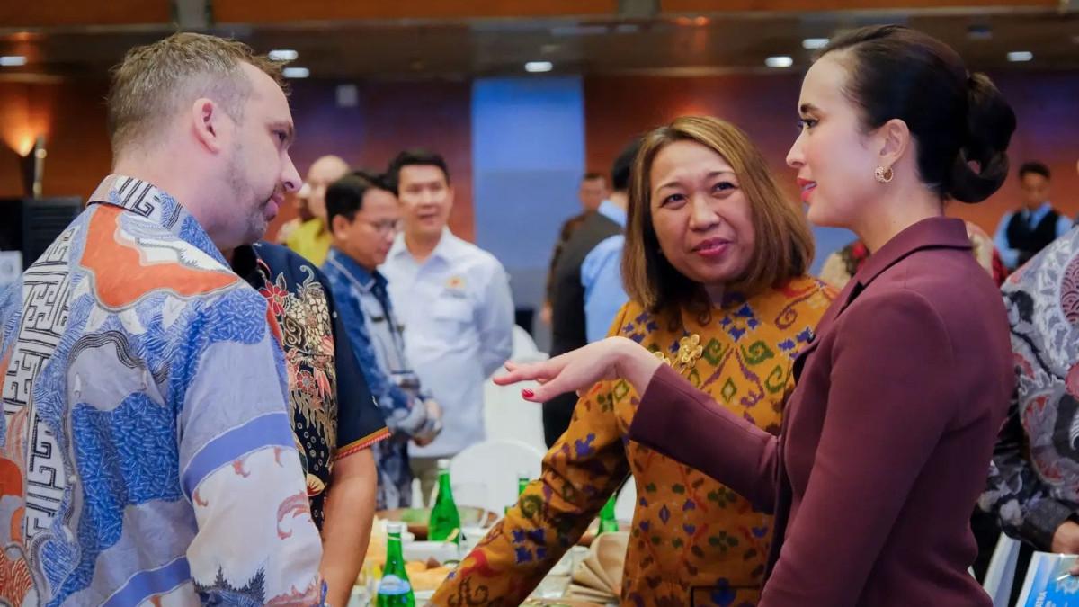 Pesawat Amfibi Buka Akses Baru ke Destinasi Pesisir