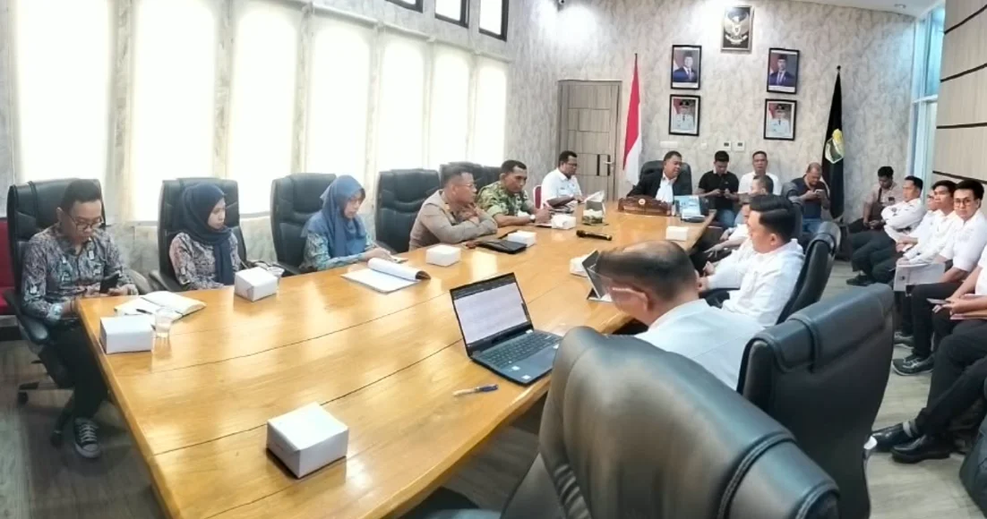 Warga Penyengat Olak Lanjutkan Perjuangan Tutup Stockpile Pasir