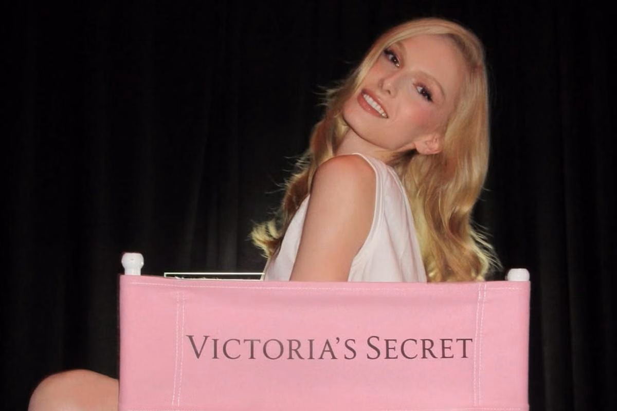Dari Korset Berkilau hingga Lingerie Statement di Runway Victoria's Secret
