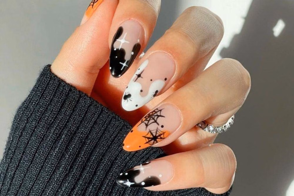 11 Desain Nail Art Halloween Menakutkan namun Tetap Estetik
