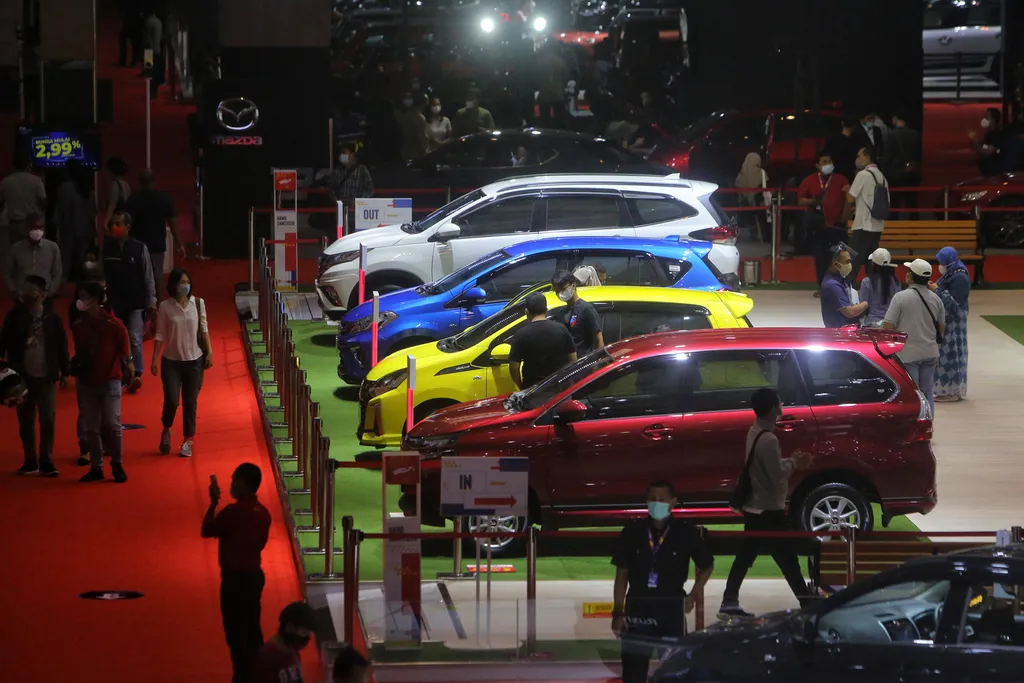 Insentif Mobil Hybrid dan EV: Antara Hemat BBM dan Masa Depan Energi