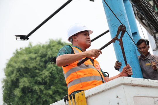 Penataan Kabel Udara dan Bawah Tanah: Saat Kota Berani Merapikan Infrastruktur Telekomunikasi
