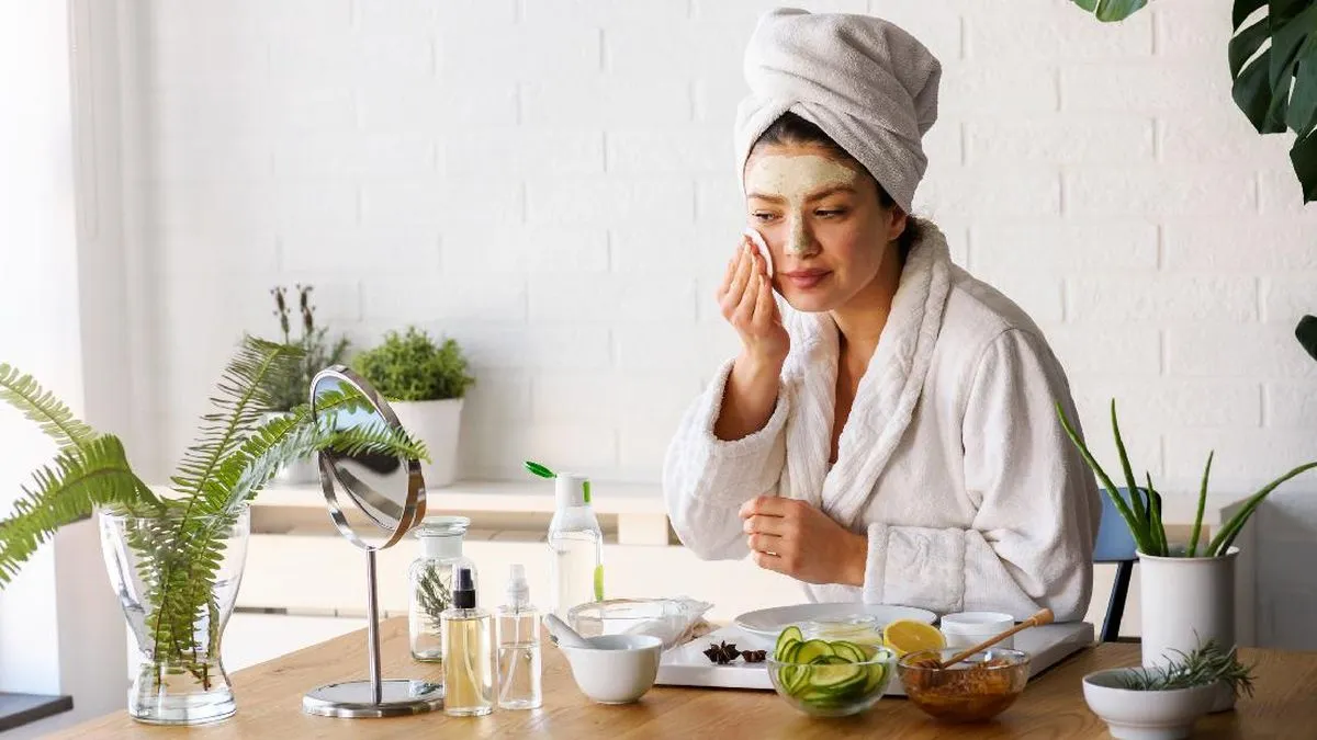 Mengapa Skincare Saja Tidak Cukup untuk Mengatasi Wajah Kendur
