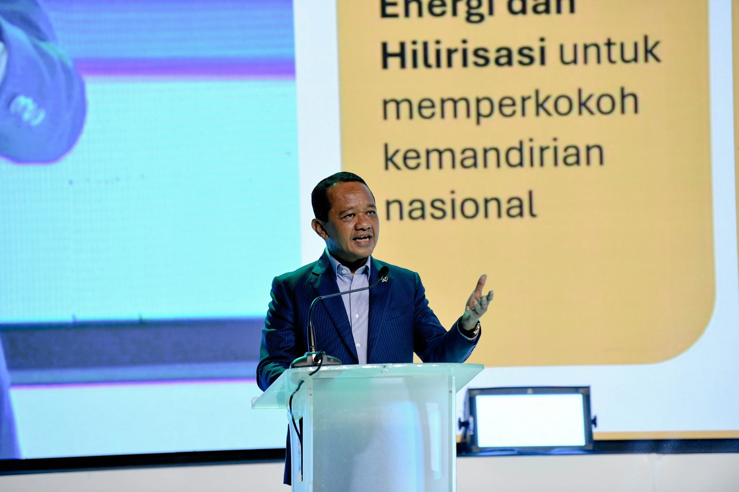 Pusat Data Siap Berkembang: Batam, AI, dan Krisis Listrik