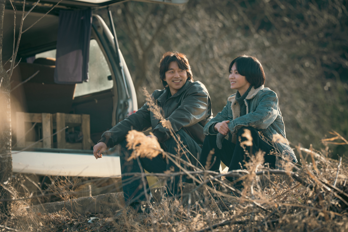 Gong Yoo & Song Hye Kyo Bersatu dalam Drama Sejarah Netflix TANTARA
