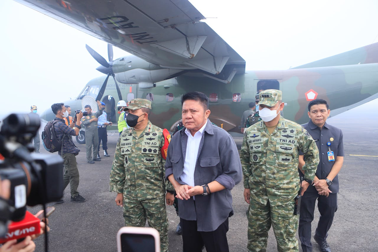 Kabut Asap Darurat: Penerbangan Terhenti, Warga Terpapar