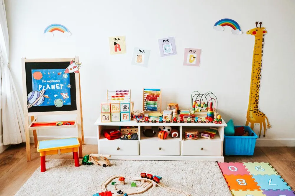 10 Mainan Motorik Halus Anak yang Seru di Rumah
