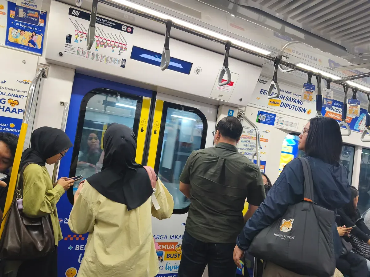 Transportasi Umum Gratis Jakarta Meluas ke 21 Golongan
