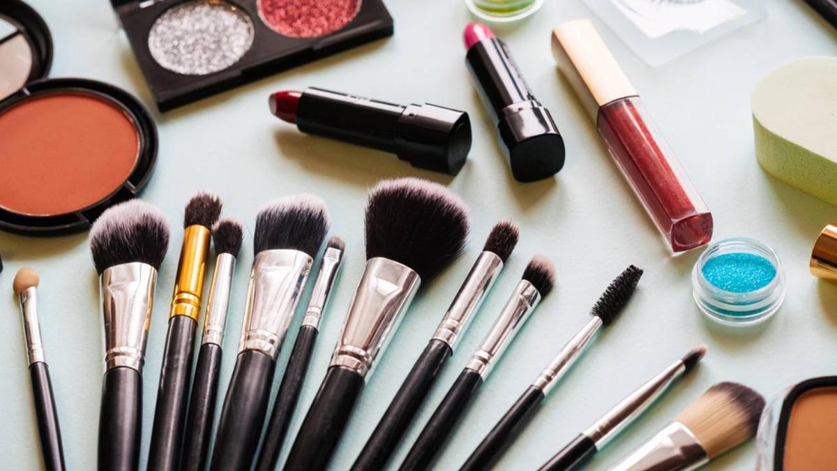 Makeup Brush Set Lengkap untuk Hasil Riasan Profesional