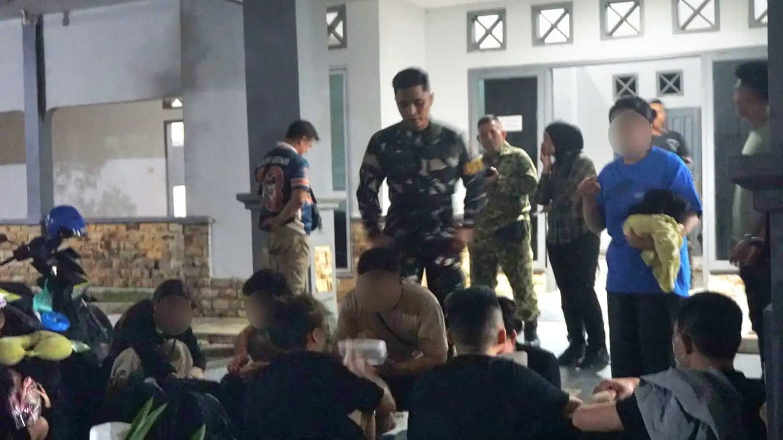 Jalur Laut Tak Resmi Menguji Ketahanan Pengawasan Perbatasan