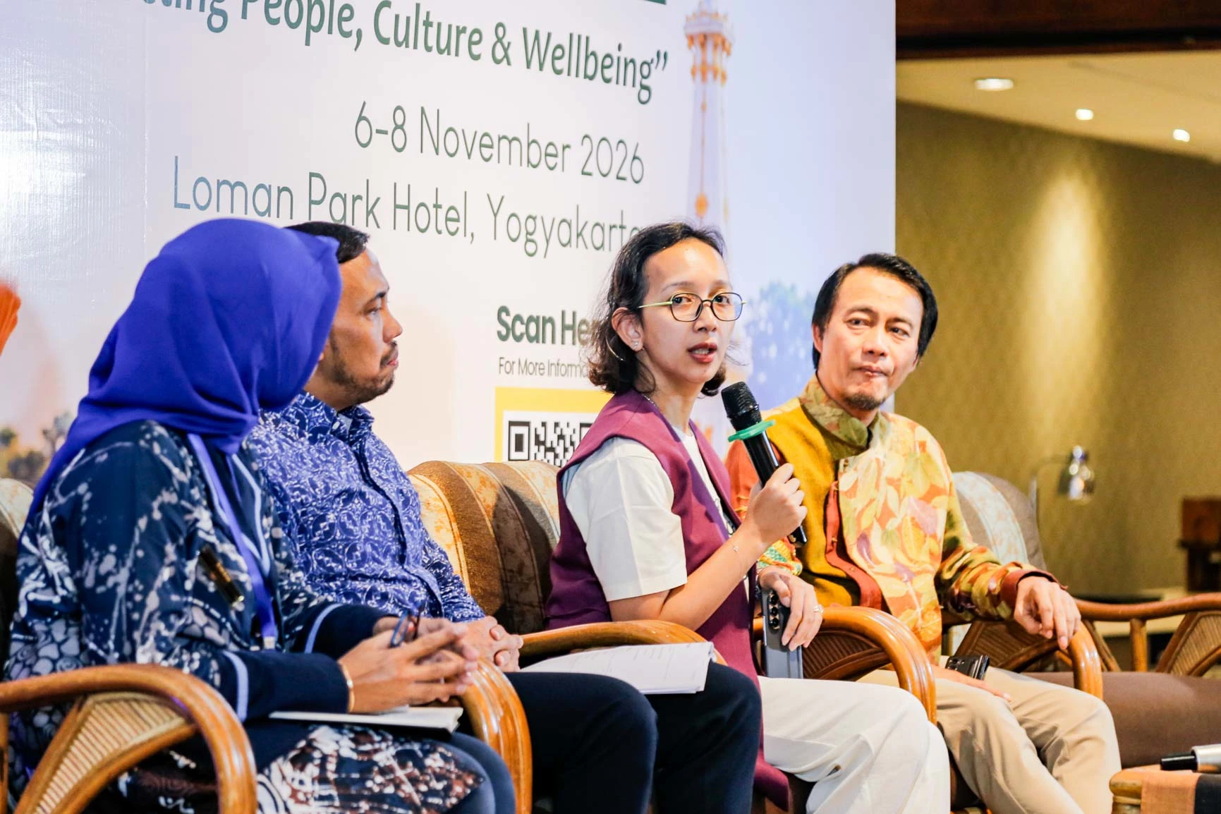 Festival Wellness Berbasis Budaya: Yoga, Batik, dan Jamu Dalam Satu Pengalaman