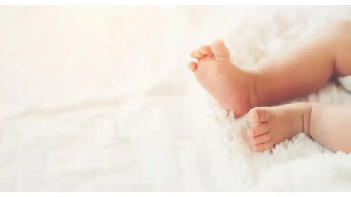 Bayi Cepat Lelah saat Menyusu? Kenali Tanda PJB