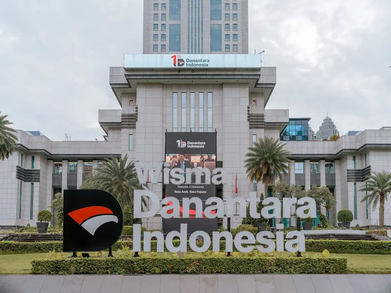 Dua Tahun Pemerintahan: Investasi Melonjak, Tantangan Ekonomi Menganga