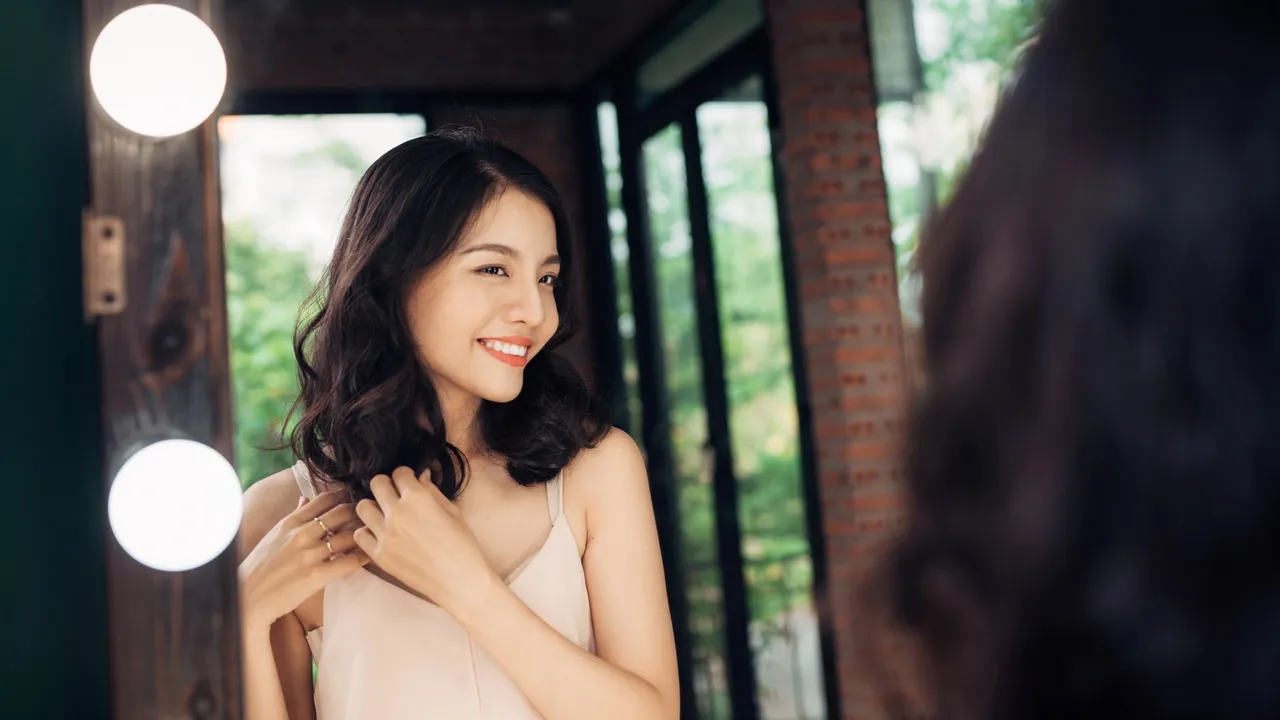 Beauty Prep Panggung: Makeup Segar dari Backstage hingga Hangout