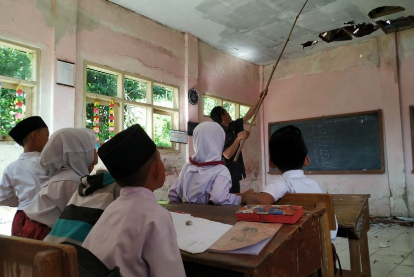 Pendidikan Gratis Tanpa Mengorbankan Mutu Kampus dan Sekolah