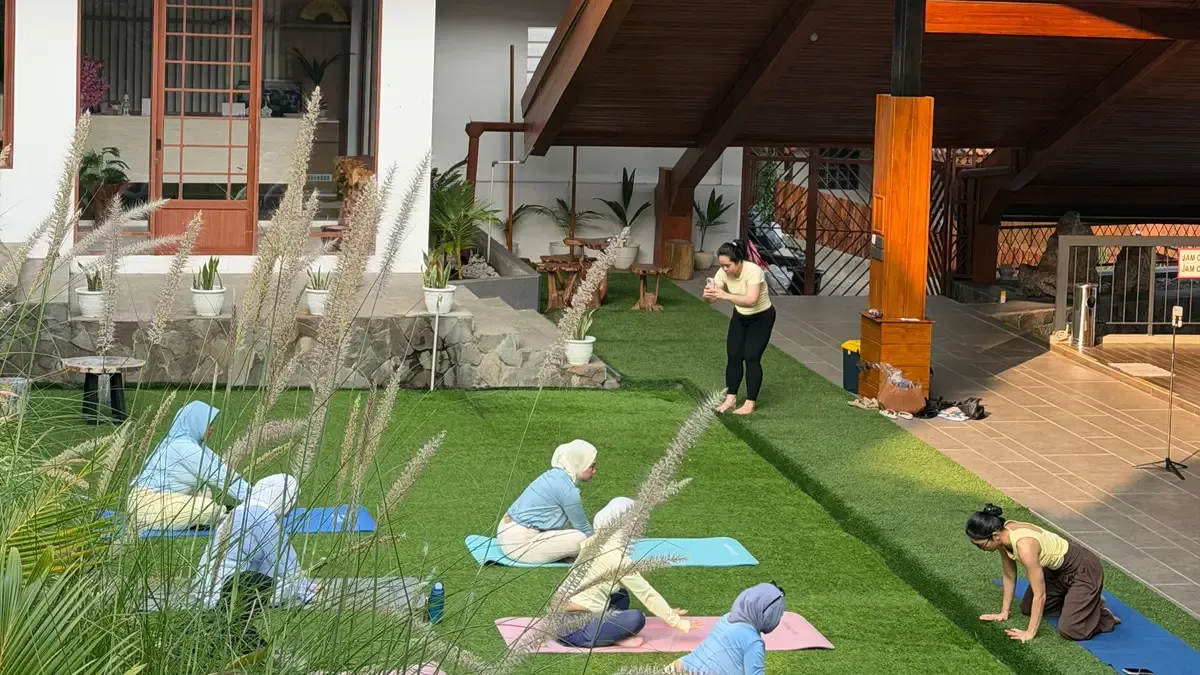Yoga Komunitas: Ruang Aman untuk Bergerak dan Terhubung
