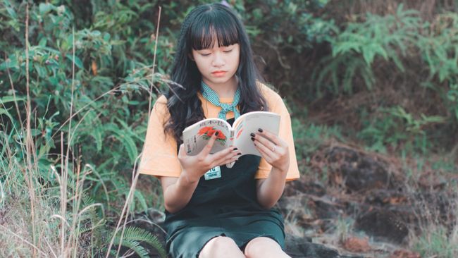 Mengapa Fiksi, Film Sedih, dan Horor Baik untuk Kesehatan Mental