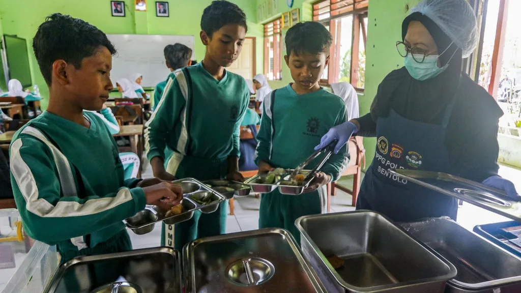 Ganti Model Penyajian Tak Cukup untuk Menjamin Keamanan MBG