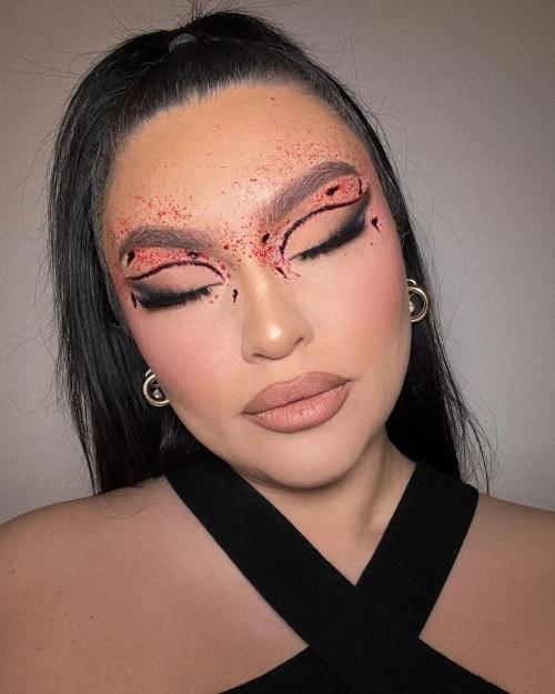 6 Inspirasi Makeup Halloween Mudah: Spooky tapi Tetap Cantik
