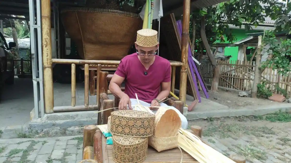 Anyaman Bambu Tradisional Menembus Pasar Global Digital