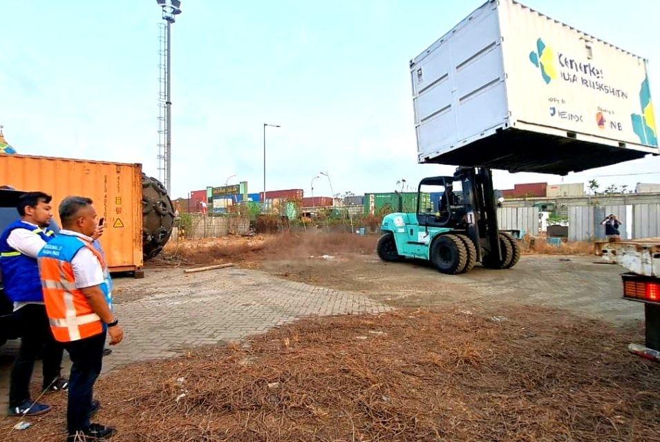 Pelabuhan dan Kontainer Kesehatan: Ujung Tombak Respons Gempa NTT