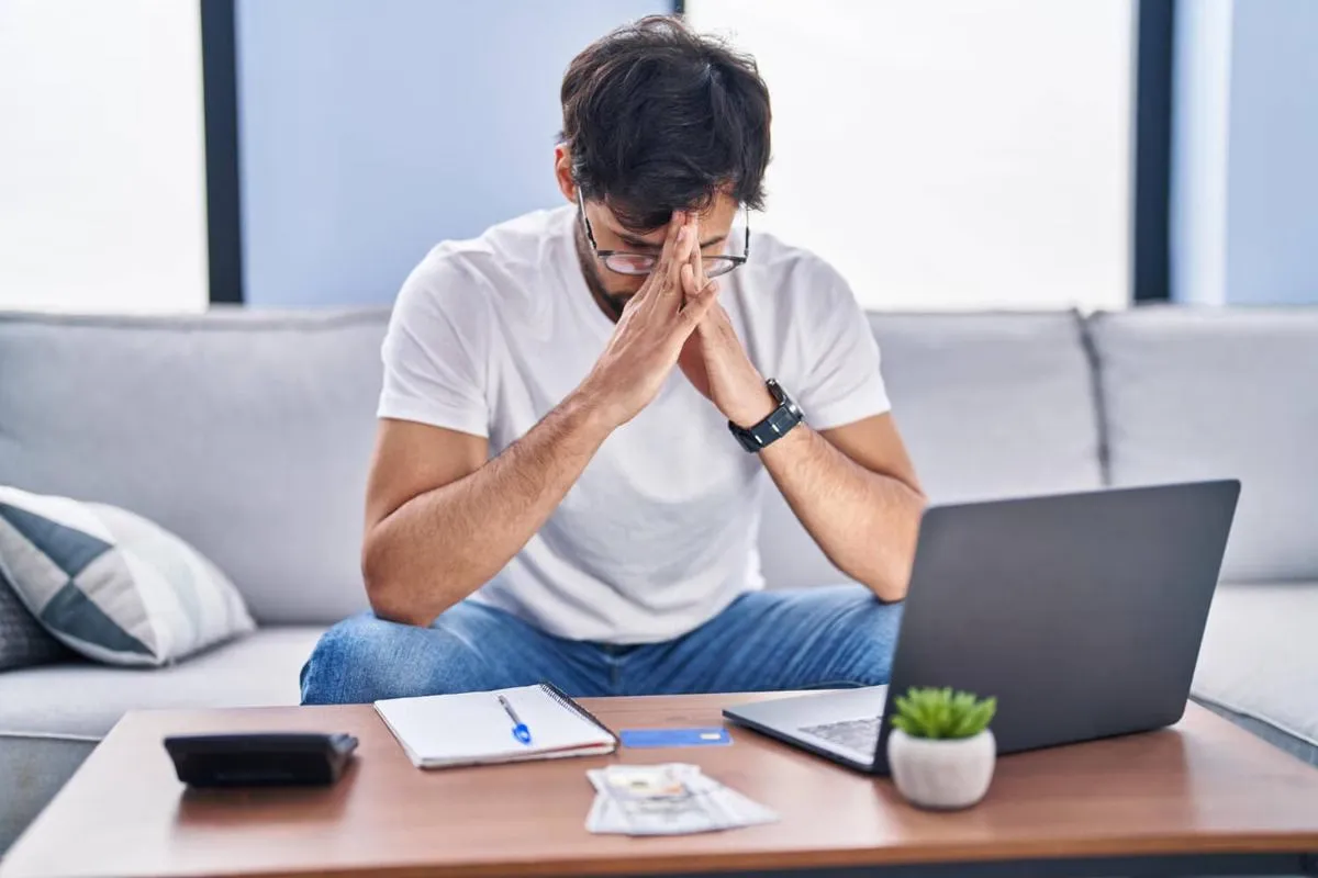 Utang dan Stres Finansial: Cara Menjaga Kesehatan Mental