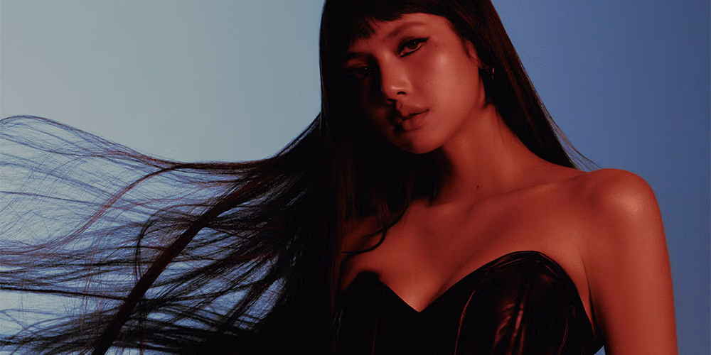 Lisa Mengubah EP PRESS PLAY Menjadi Pengalaman Sinematik