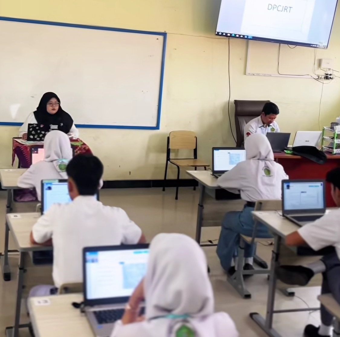 Ratusan Ribu Siswa Hadapi TKA: Waktu, Penalaran, dan Infrastruktur Jadi Penentu