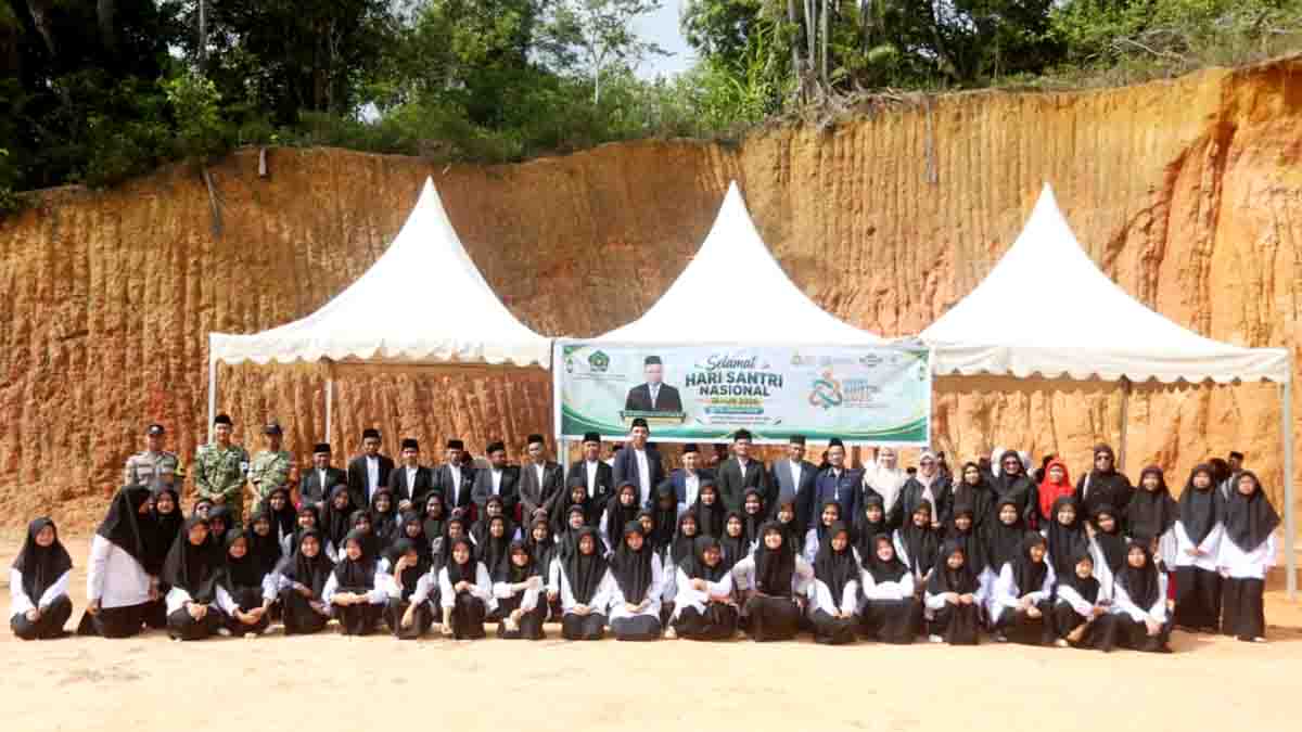 Hari Santri Menyatukan Ilmu dan Akhlak Mulia
