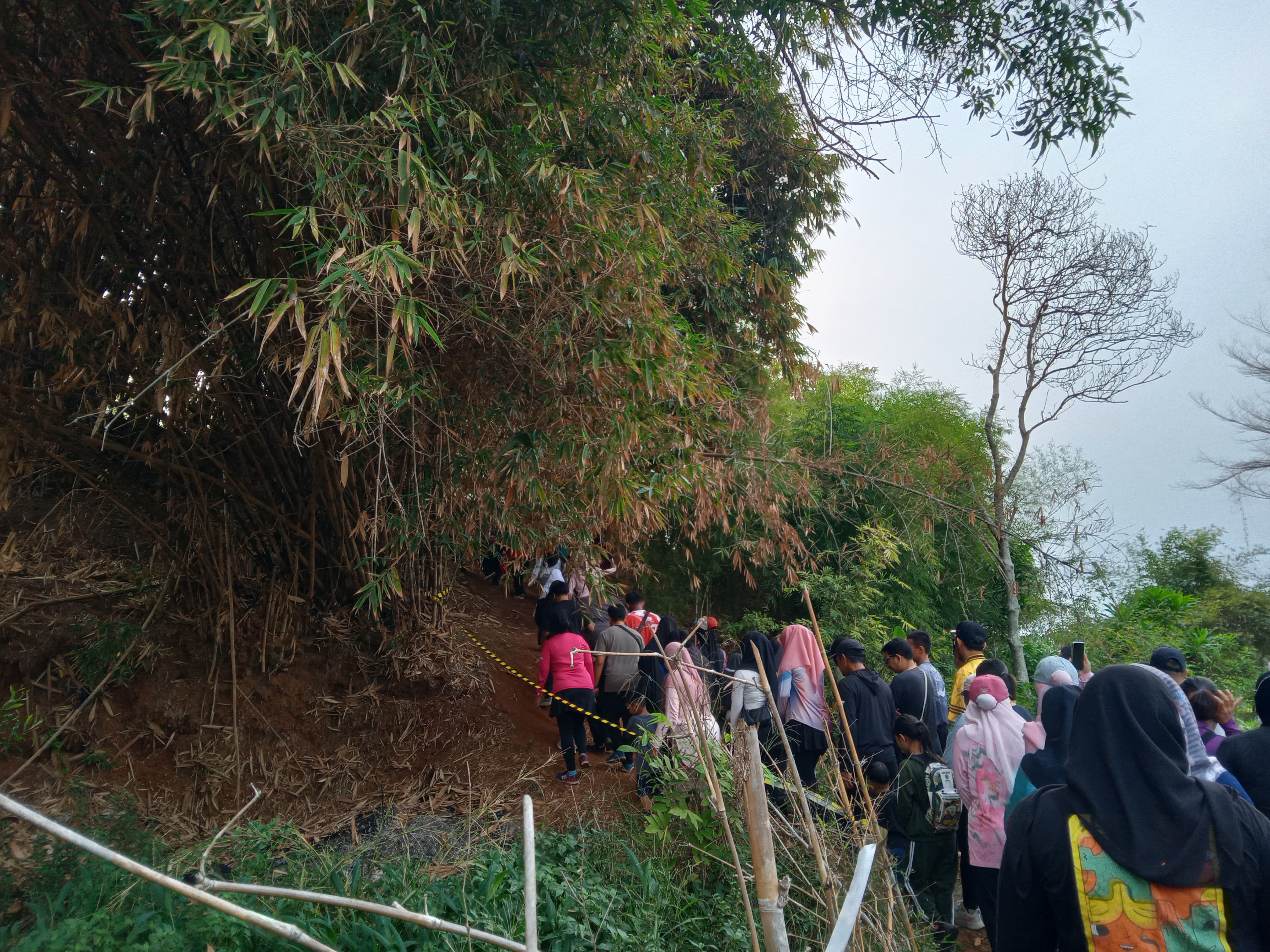 Lari Lintas Alam Menjadi Magnet Baru bagi Ribuan Peserta