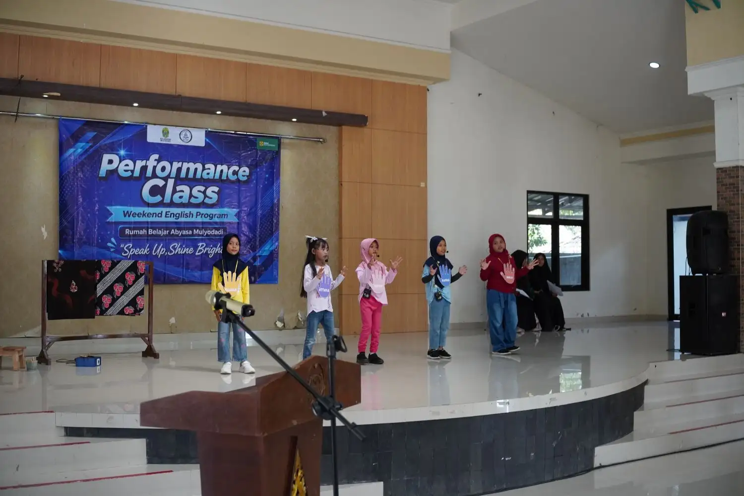 Rumah Belajar Gratis dan Sekolah Rakyat: Jalan Sunyi Memutus Rantai Kemiskinan