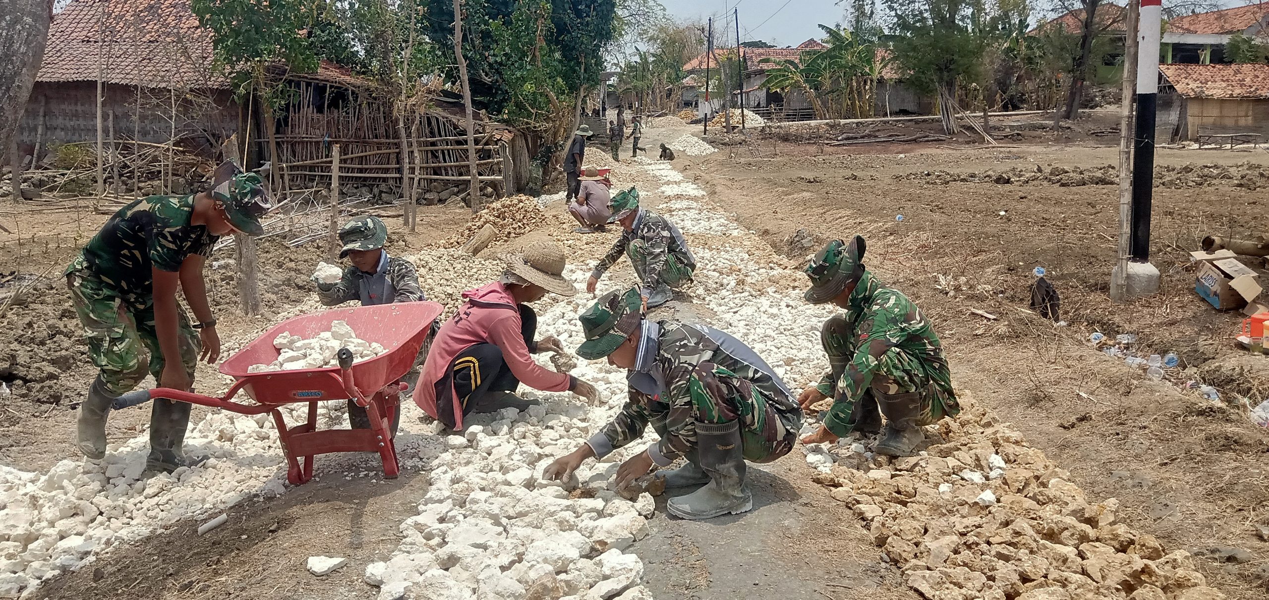 Tiga Ruas Jalan TMMD, Tiga Tahap Perubahan bagi Warga