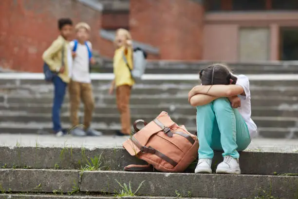 Anak Mengalami Perundungan? Cara Orang Tua Membuka Percakapan