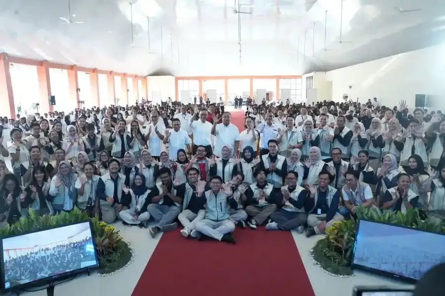 Program Literasi Digital Telkom di Sekolah Rakyat: Strategi Menyasar Siswa dan Guru Sekaligus