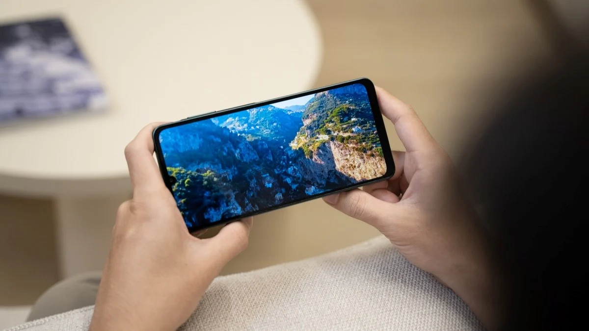 Galaxy A08 vs A18: Baterai 6.000 mAh atau Layar AMOLED?