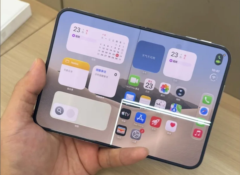 iPhone Duo Menghadapi Krisis Layar Retak dan Engsel Macet