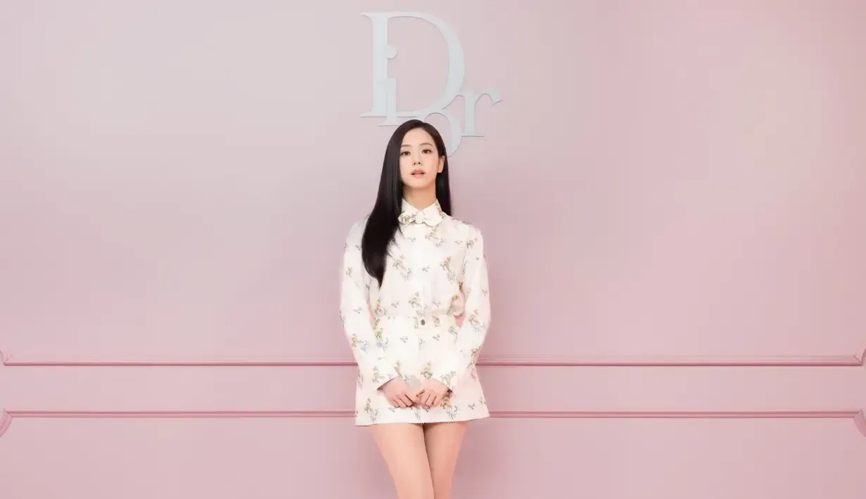Light Stick Solo Jisoo Menggemaskan, Single “ADDICTED” Menyusul